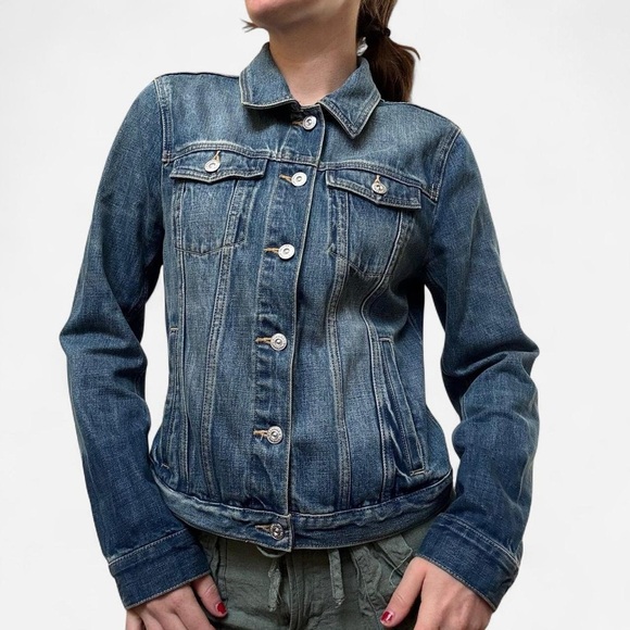 Banana republic faded button up denim jacket - Picture 2 of 8